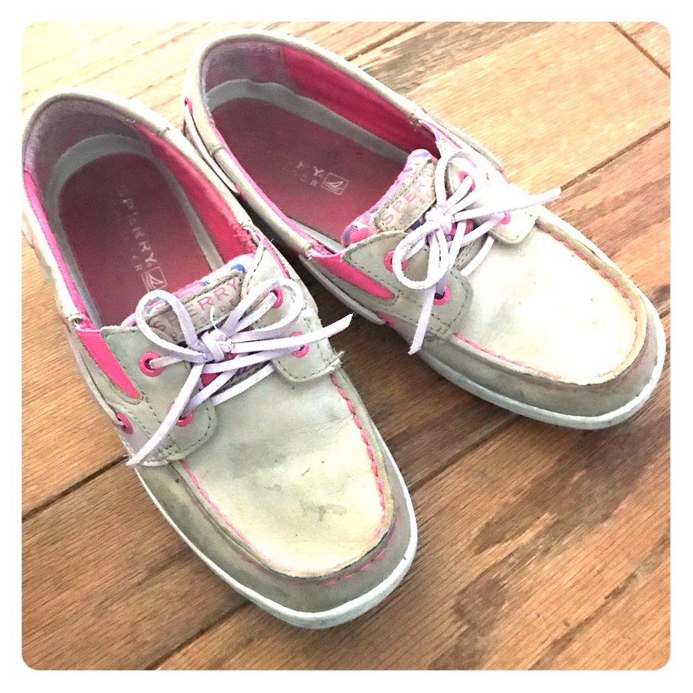 Girls leather Sperry’s